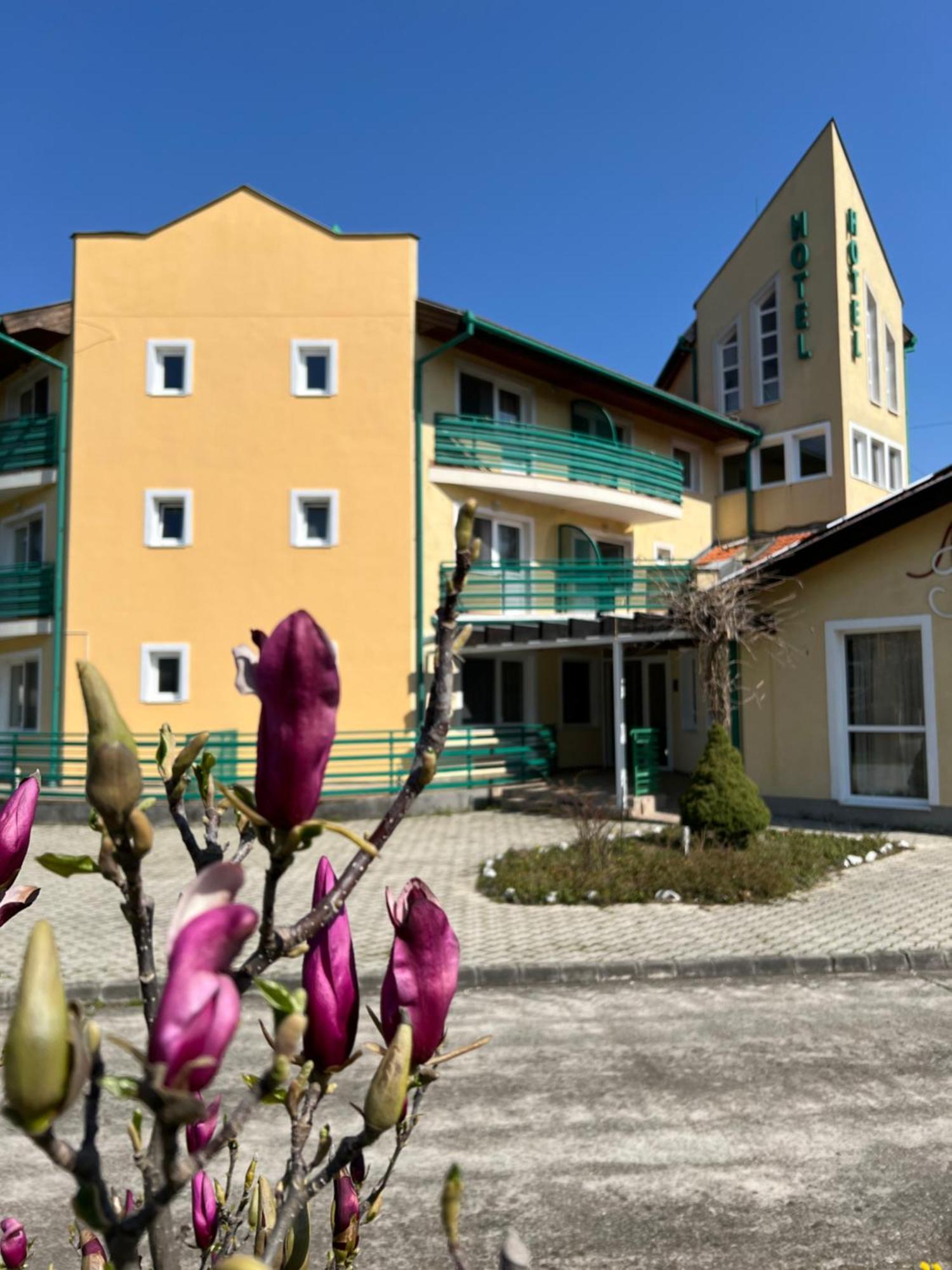 Aqua Therm Hotel Zalakaros Extérieur photo