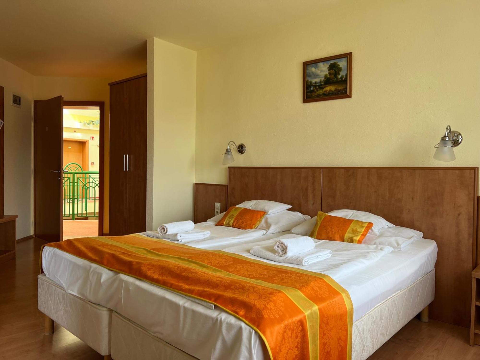Aqua Therm Hotel Zalakaros Extérieur photo